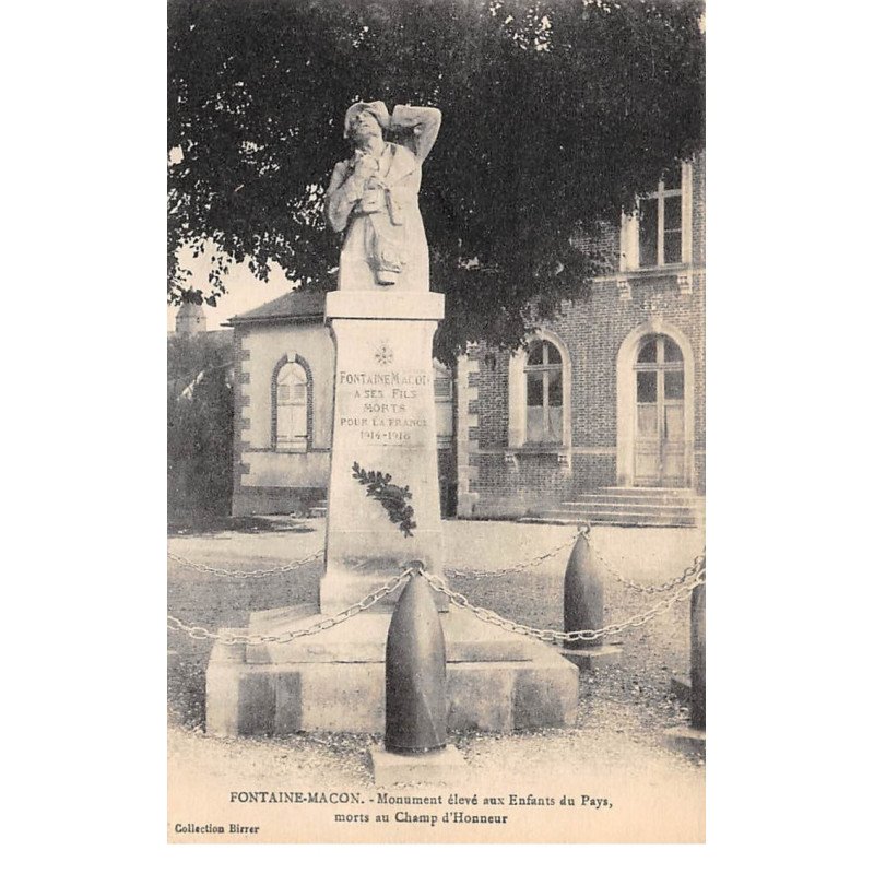 FONTAINE MACON - Monument aiux Morts - très bon état