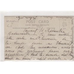 VERNEUIL : carte photo d'un défilé militaire - très bon état