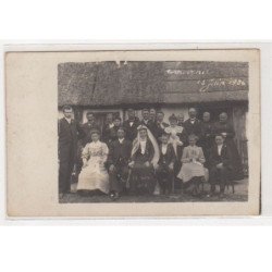 Environs de COMPIEGNE : carte photo d'un mariage - bon état (traces au dos)