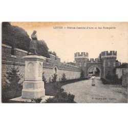 LOYES - Statue Jeanne d'Arc et les Remparts - très bon état