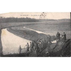 LA DOMBE - La Pêche d'un Etang - très bon état