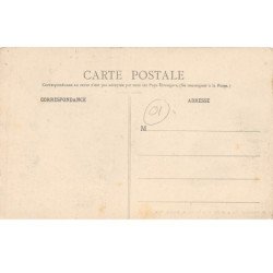 BOURG - Le Square - très bon état