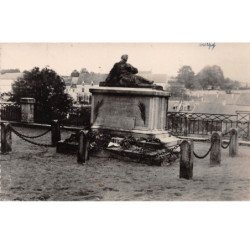 VIERZY - Le Monument aux Morts - très bon état
