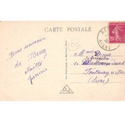 BERRY AU BAC - Ecluse sur le Canal de la Marne - Bâteaux entrant dans le large - très bon état