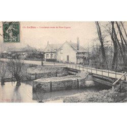 LA FERE - L'ancienne route du Pont Capron - très bon état