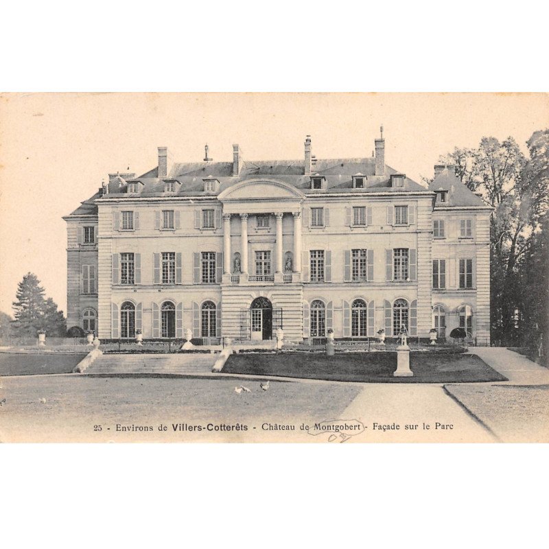 Environs de Villers Cotterêts - Château de Montgobert - Façade sur le Parc - très bon état