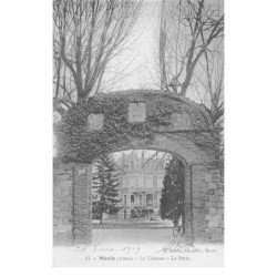 MARLE - Le Château - La Porte - très bon état