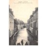 SOISSONS - Janvier 1910 - La Rue du Plat d'Etain envahie par la crue de l'Aisne - très bon état