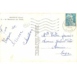 SISSONNE - Le monument aux Morts - très bon état