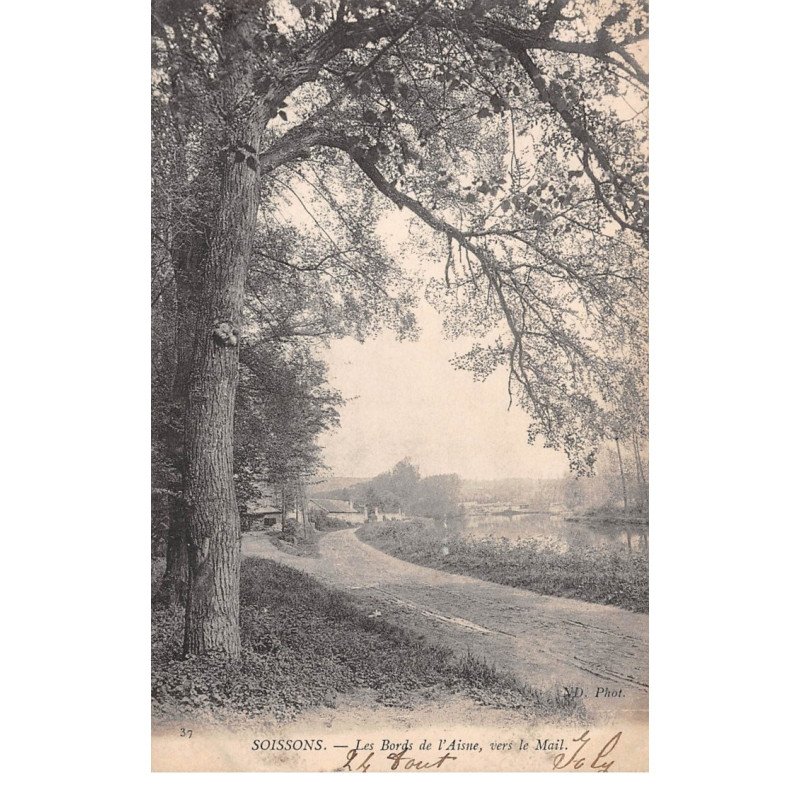 SOISSONS - Les bords de l'Aisne, vers le Mail - très bon état SOISSONS - Les bords de l'Aisne, vers le Mail - très bon état