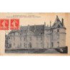 FAVEROLLES - Juillet 1918 - Château de Maucreux, après le bombardement, Cour d'honneur - très bon état