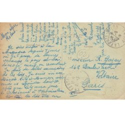 FAVEROLLES - Juillet 1918 - Château de Maucreux, après le bombardement, Cour d'honneur - très bon état