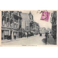SOISSONS - La Rue Saint Martin - très bon état