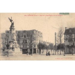 SOISSONS - Place de la République et la Rue Gambetta - très bon état