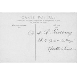 COUCY LE CHATEAU - La Place du Marché - très bon état