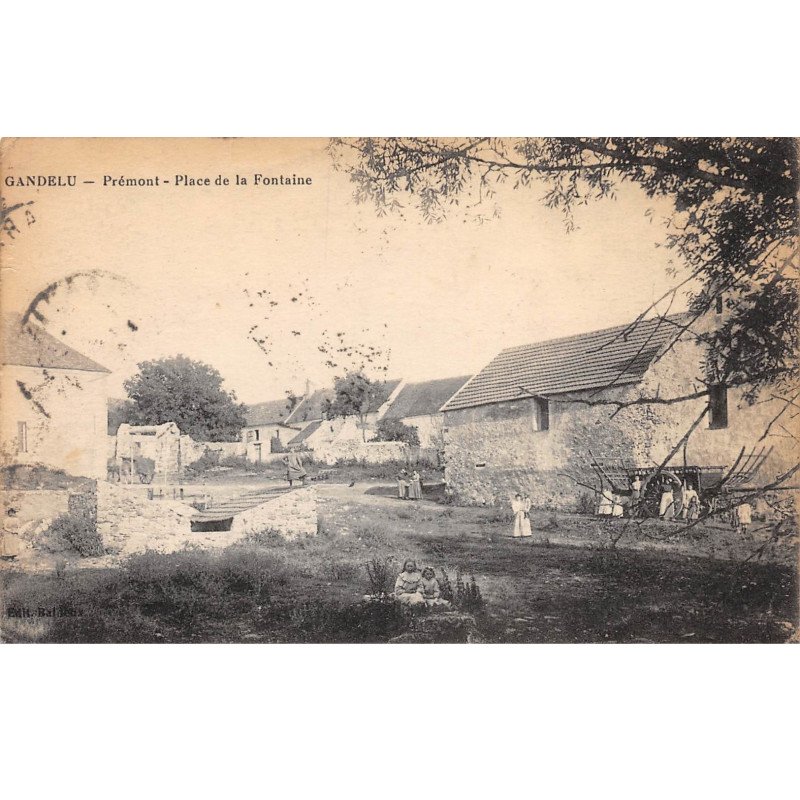GANDELU - Prémont - Place de la Fontaine - très bon état
