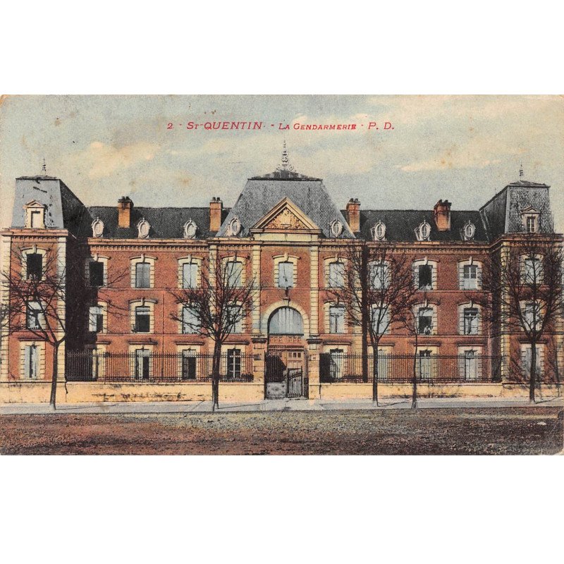 SAINT QUENTIN - La Gendarmerie - très bon état