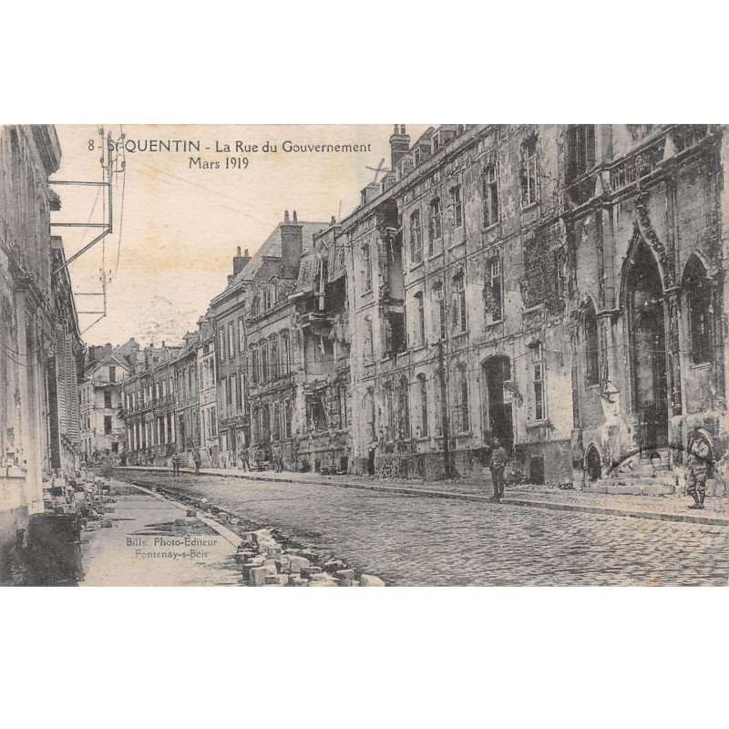 SAINT QUENTIN - La Rue du Gouvernement - Mars 1919 - très bon état