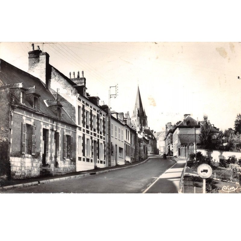 MARLE - Rue Notre Dame - très bon état