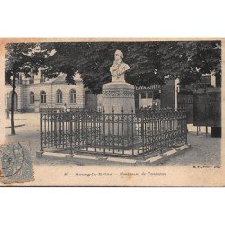 BOURG LA REINE : Monument de Condorcet - très bon état
