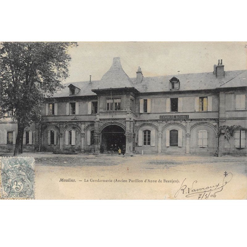 MOULINS - La Gendarmerie (Ancien Pavillon d'Anne de Beaujeu) - très bon état