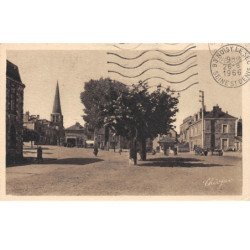 VALLON EN SULY - La Place - très bon état
