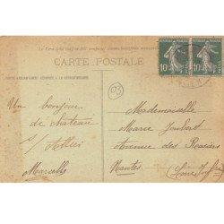 LE VEURDRE - Monument aux Morts pour la France - très bon état
