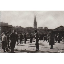 BORDEAUX : types bordelais - la partie de boules - JEUX - PETANQUE - très bon état