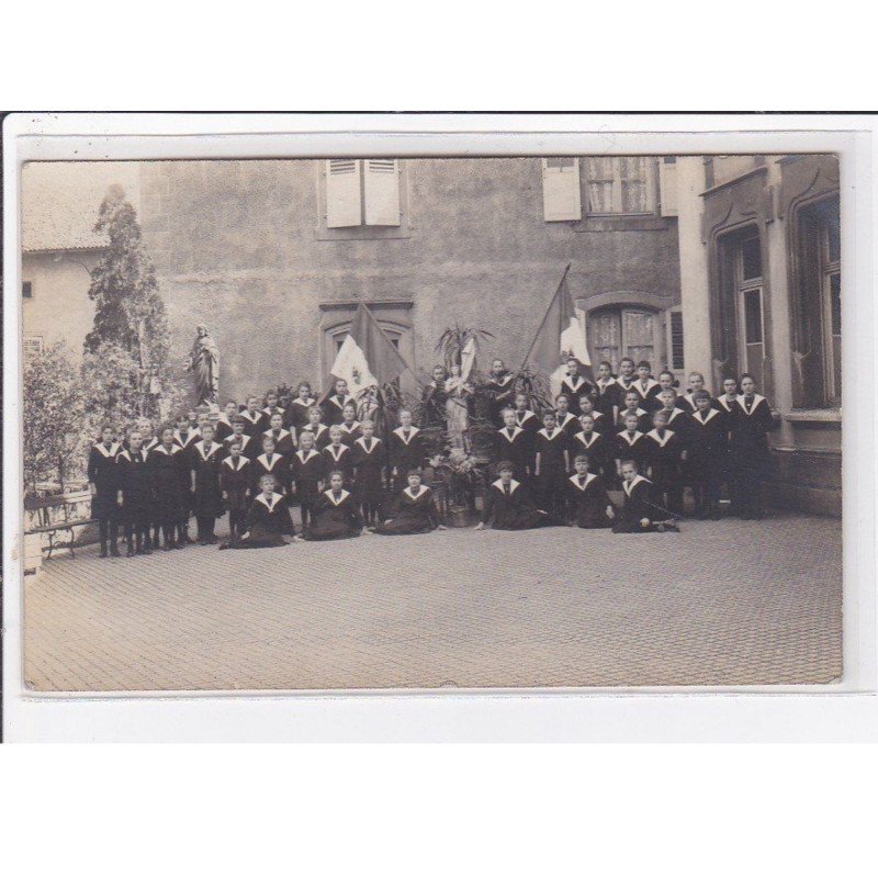 STRASBOURG : carte photo d'une école (Jeanne d'Arc) - très bon état