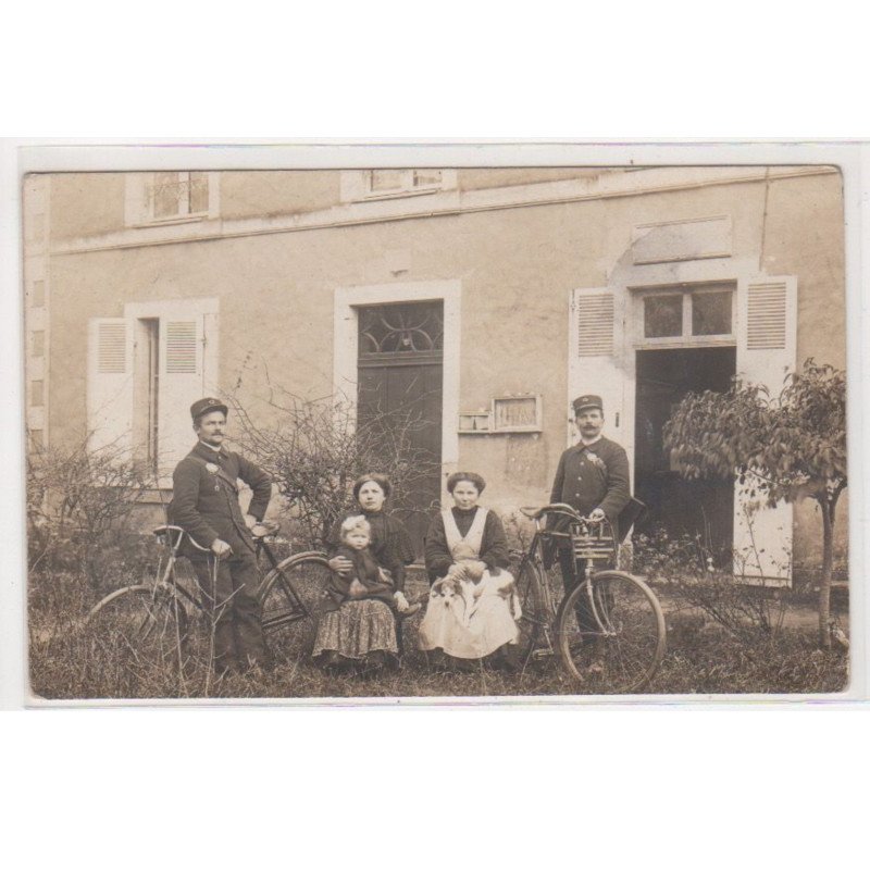 CLERMONT CREAN : carte photo de facteurs à vélo (Poste) - très bon état