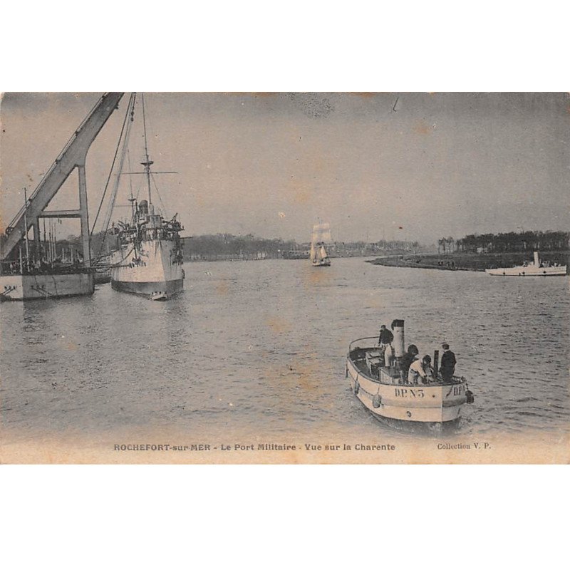 ROCHEFORT SUR MER - Le Port Militaire - Vue sur la Charente - très bon état