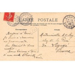 BEAUVAIS SOUS MATHA - La Place - très bon état