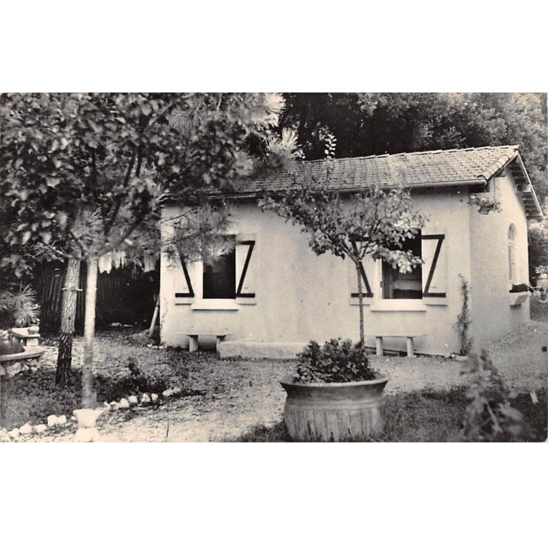 Un petit coin de MESCHERS - Nos Avettes - très bon état