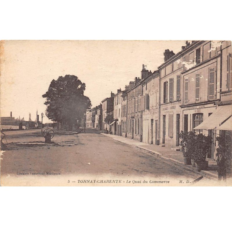 TONNAY CHARENTE - Le Quai du Commerce - très bon état