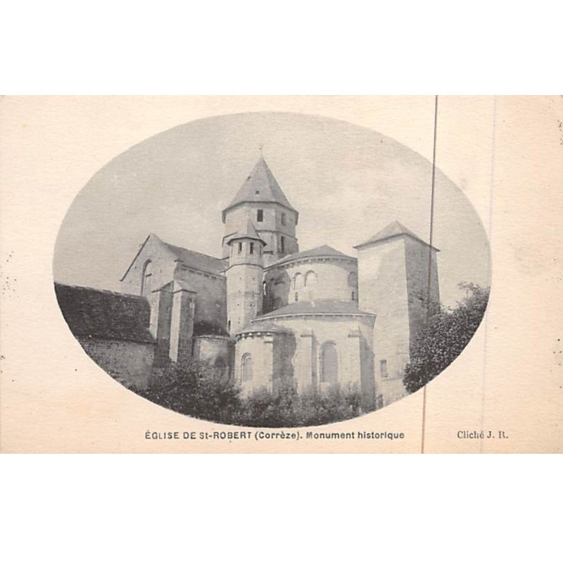 Eglise de SAINT ROBERT - Monument historique - très bon état