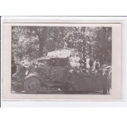 VAL SAINT JEAN - MARSIAC : carte photo d'un camion de livraison de vins décoré pour une fête - très bon état