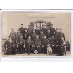 AVRECOURT : carte photo de militaires à la gare en 1915 - très bon état