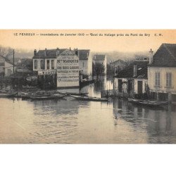 LE PERREUX : inondations de janvier 1910 quai du halage pres du pont de bry - tres bon etat