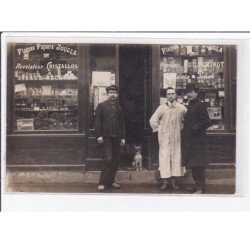 PARIS ? : carte photo d'un magasin de matériel photographique (plaques Jougla - Guilleminot ) - bon état (traces au dos)