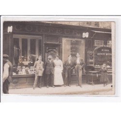 PARIS 11 ème : carte photo du salon de coiffure Moulinier au 8 rue Popincourt - état