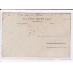 PARIS : carte photo d'un atelier de menuisier (fabrication de piano) - très bon état