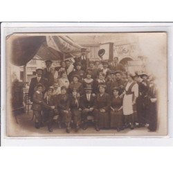PARIS : carte photo d'un groupe à LUNA PARK (village de nains - artistes - cirque - freaks) - état