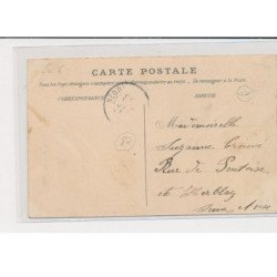 LAVILLENEUSE - La place du Champ de foire - très bon état