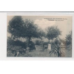 NEUFCHATEL EN SAOSNOIS - Thérésa dans son jardin - très bon état