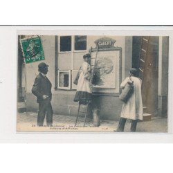 PARIS MODERNE - Les petits métiers de Paris - La colleuse d'affiches - Editeur Malcuit - état