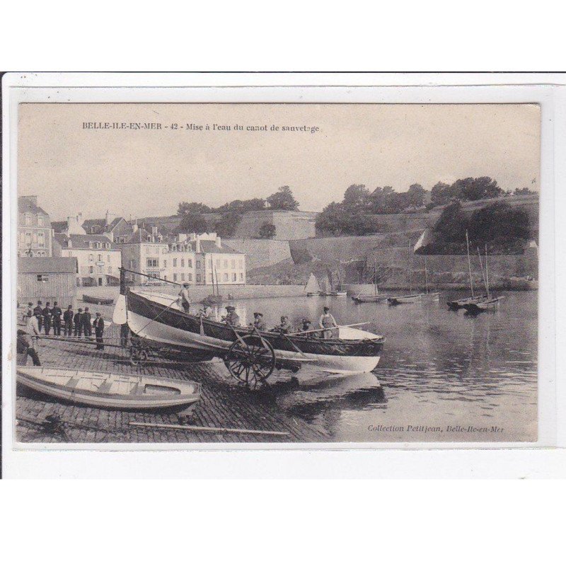 BELLE ILE EN MER : mise à l'eau du canot de sauvetage - très bon état