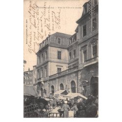 ANNONAY - Hôtel de Ville et le Marché - très bon état