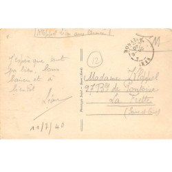 NANT - Les Halles et le Monument aux Morts - très bon état