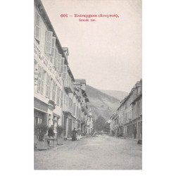 ENTRAYGUES - Grande Rue - très bon état