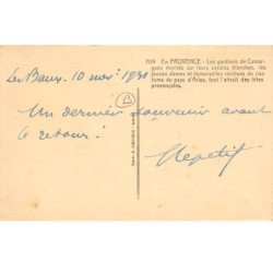 EN PROVENCE - Les Gardians de Camargues montés sur leurs Cavales blanches - très bon état